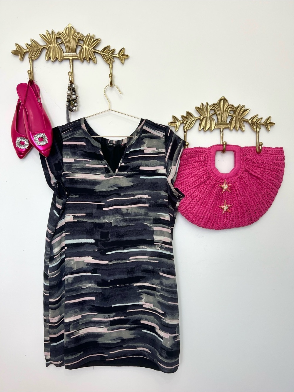 Womens Black & Pink Abstract Print Shift Dress xl ptp 25” l 37”